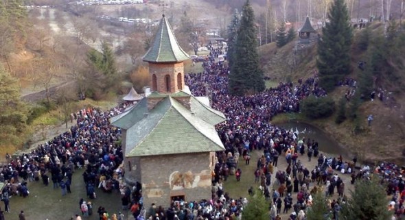 2-manastirea prislop pelerini