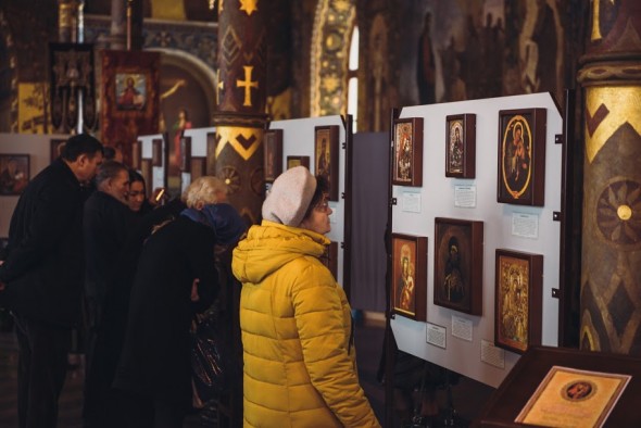 100 icoane facatoare de minuni maica domnului lavra kievului 2015 4