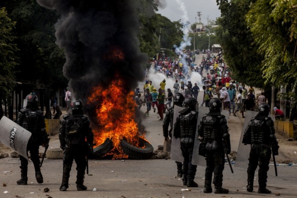 COLOMBIA-HEALTH-VACCINE-PAPILLOMAVIRUS-PROTEST