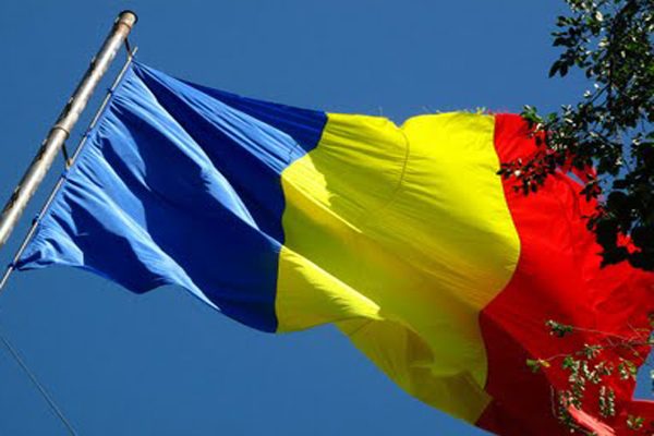 steagul-romaniei-drapelul-tricolorul