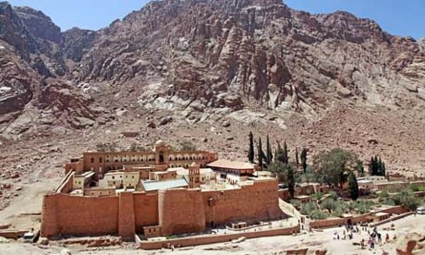 Manastirea-Sf-Ecaterina-Sinai-1