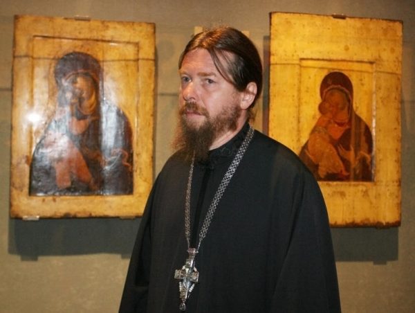 Episcopul-Tihon-Shevkunov