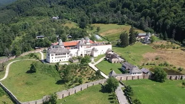 Mănăstirea Hurezi din județul Vâlcea.